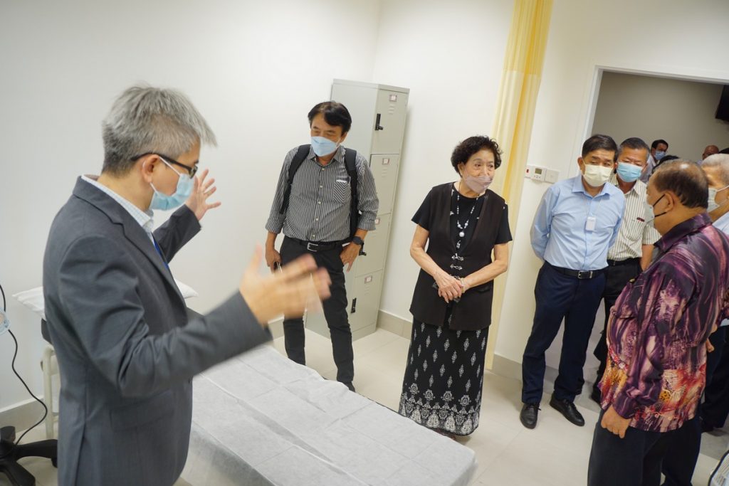 董事会同仁及行政团队访金宝拉曼大学医院