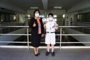 张梅莲校长、陈睿轩