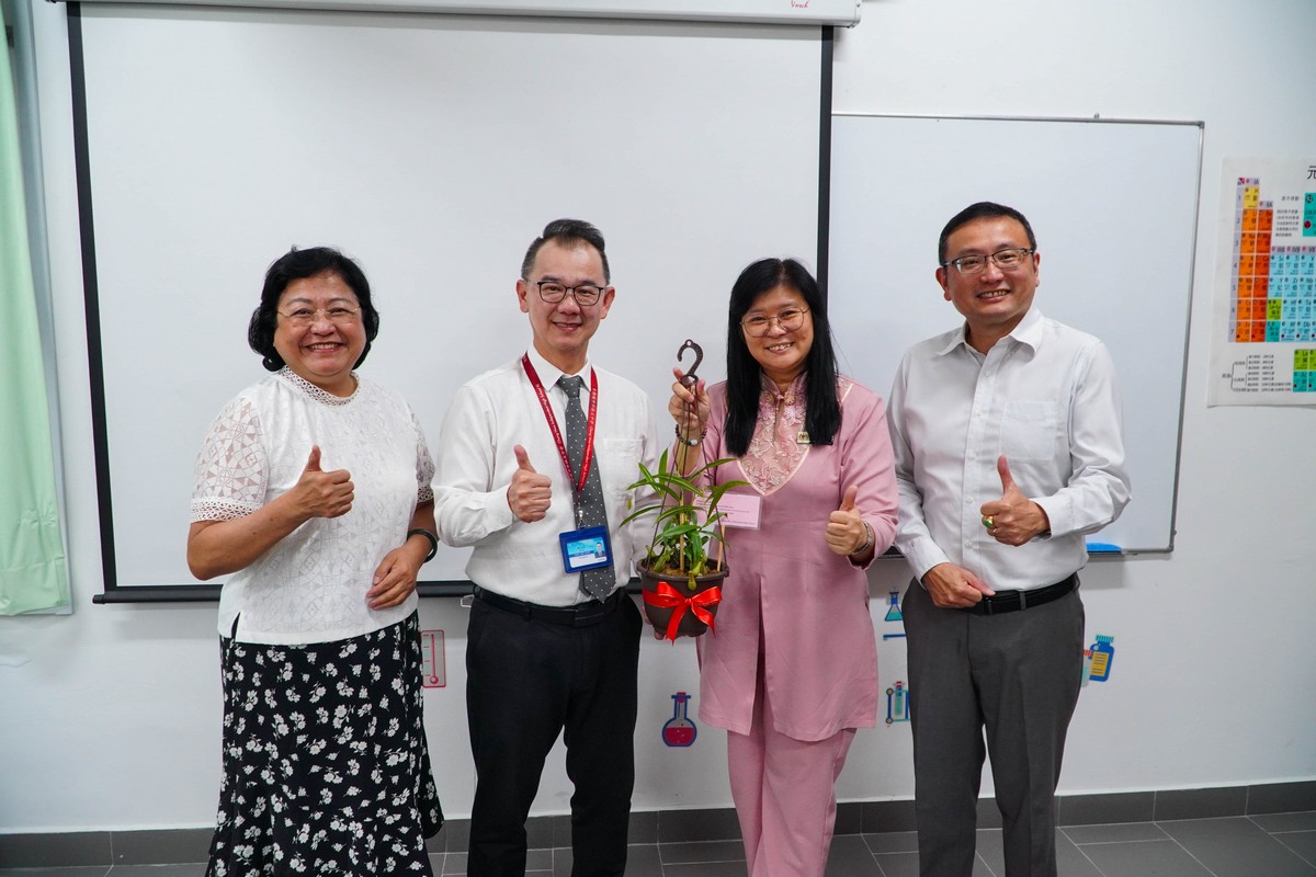 20260710-keyanchu-Visitor-gongjiaozhongxue-news-04 20260710-keyanchu-Visitor-gongjiaozhongxue-news-04